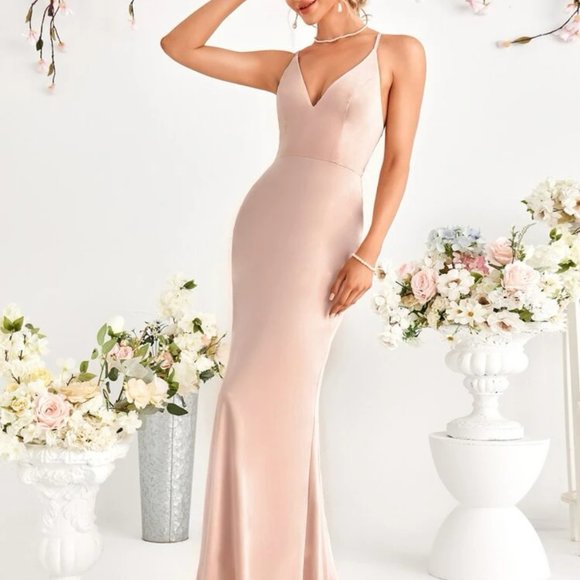 Backless, Lace Up Mermaid Hem Dress (Bridesmaid) - Picture 4 of 5